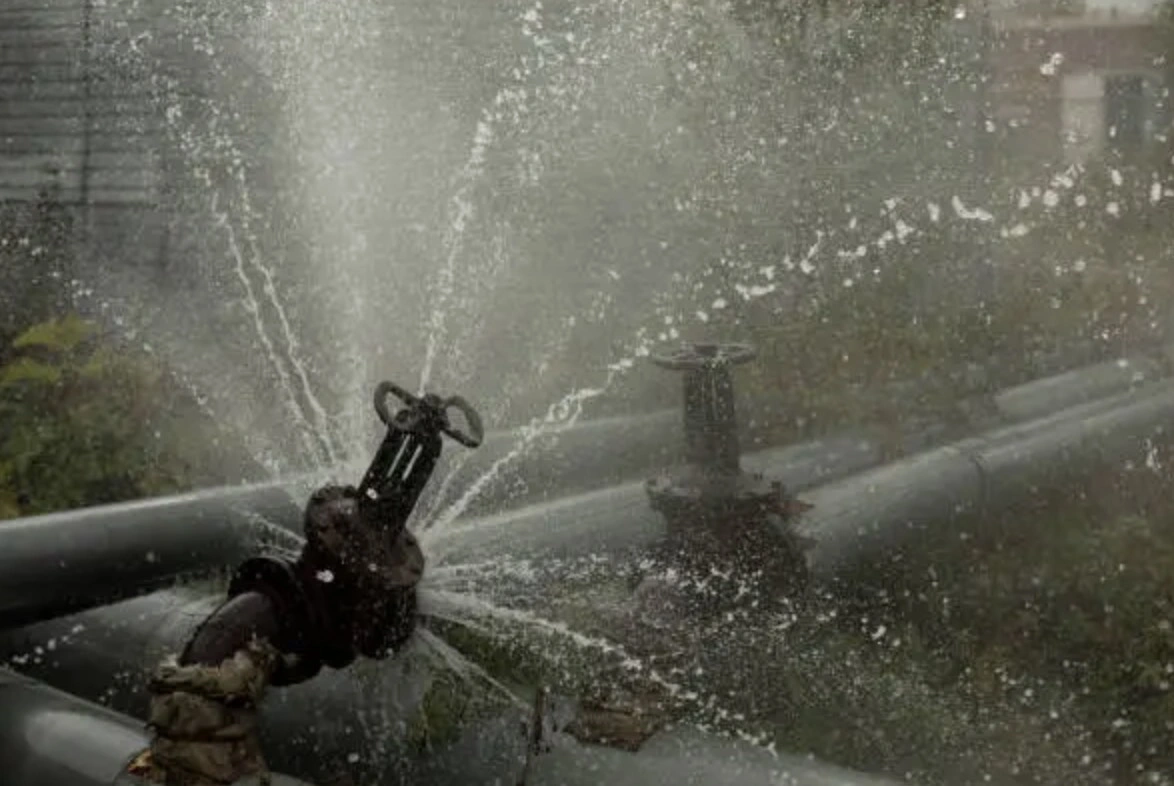Gate valve leakage